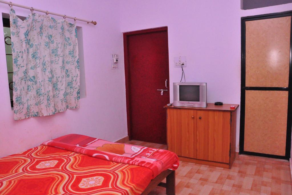 Castelinho'S Home Away From Home Анжуна Номер фото